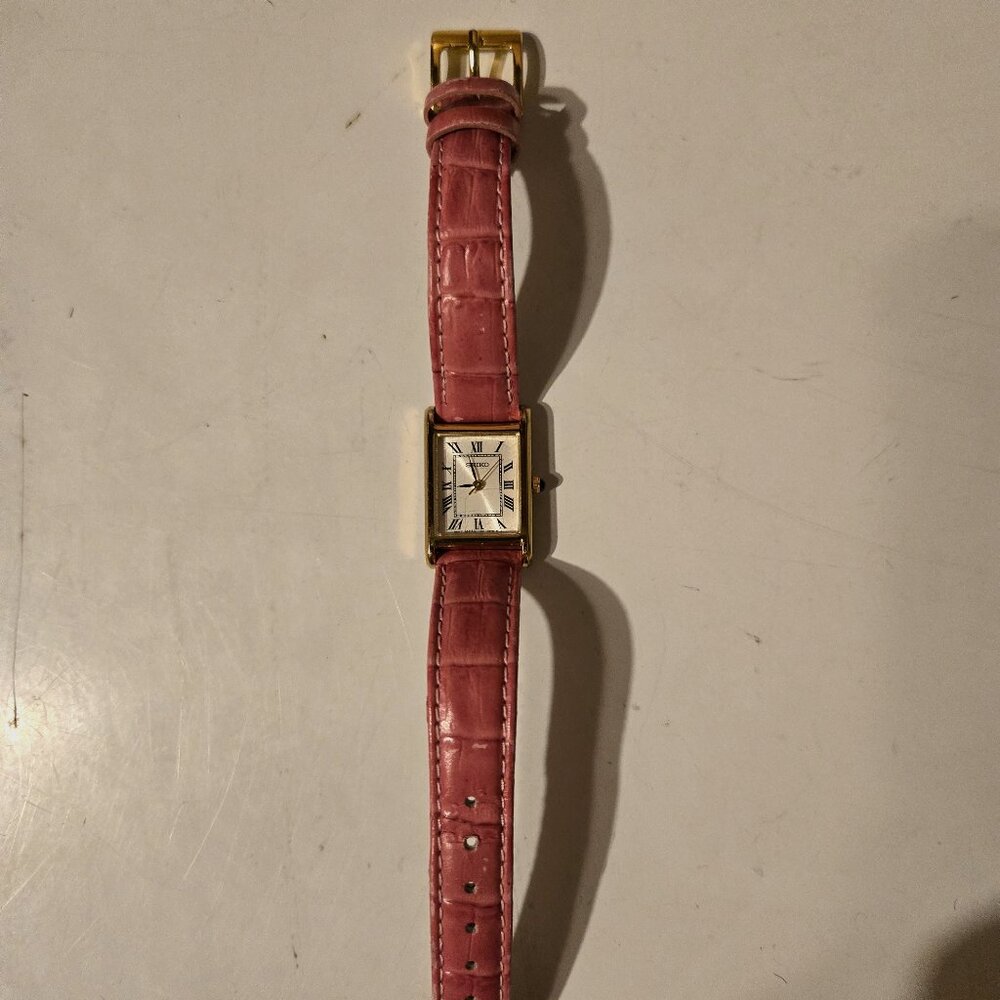 Seiko Women's Watch in Pink Leather
